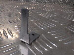 small 90 degree lamp bracket